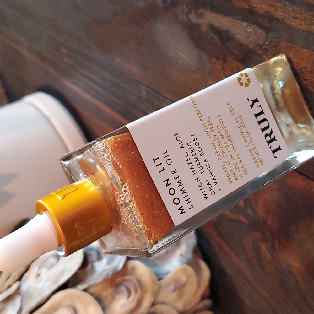 🎅 Truly - Moon Lit Shimmer Oil New - Picture 2 of 6